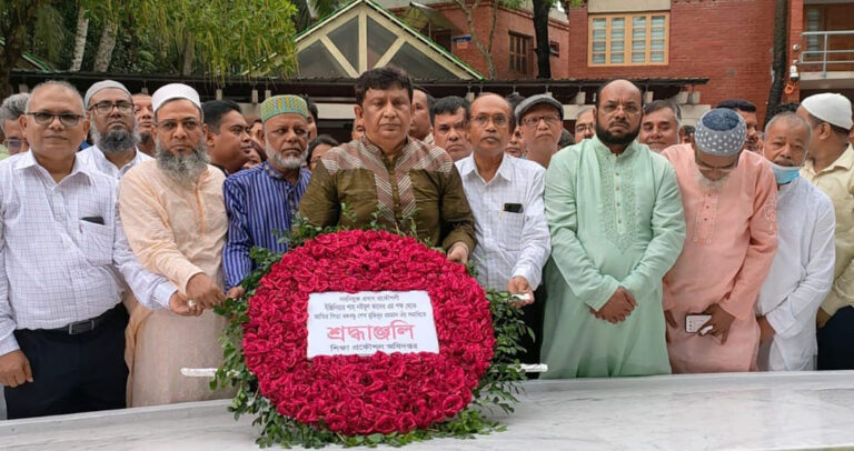 টু‌ঙ্গিপাড়ায় শিক্ষা প্রকৌশলীর নব নিযুক্ত প্রধান প্রকৌলীর শ্রদ্ধা  