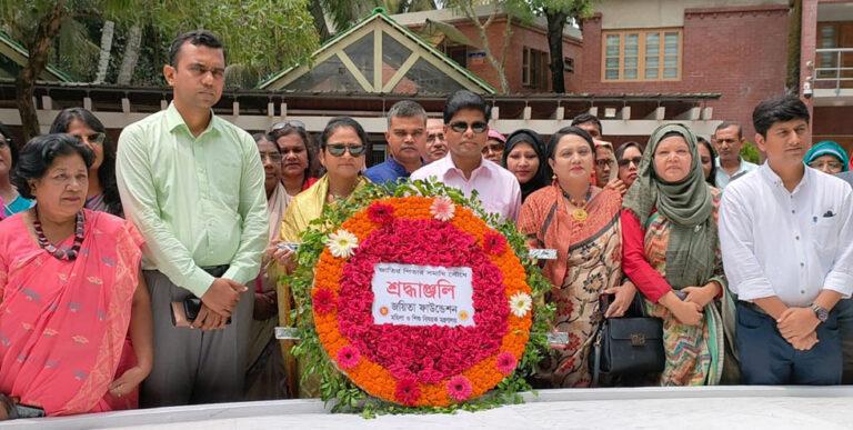 বঙ্গবন্ধুর সমাধিতে জয়িতা ফাউন্ডেশনের শ্রদ্ধা