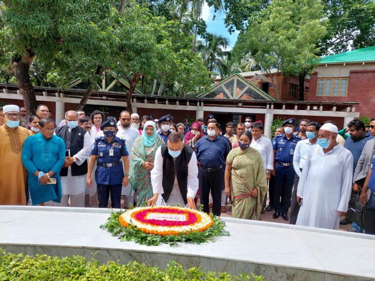 র‌্যাব অত্যন্ত সুশৃঙ্খল বাহিনী -টুঙ্গিপাড়ায় স্বরাষ্ট্রমন্ত্রী