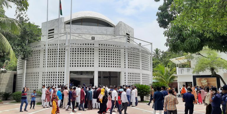 প্রধানমন্ত্রী টুঙ্গিপাড়ায় আসছেন আগামীকাল