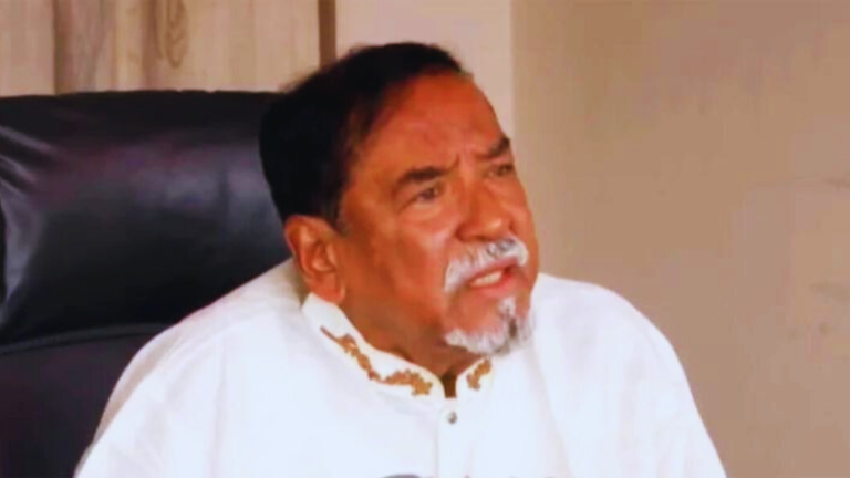 ‘বোমা ফাটানো’ মন্তব্য করলেন হাফিজ উদ্দিন