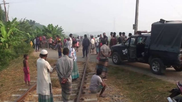 গোপালগঞ্জে ট্রেনে কাটা পড়ে বৃদ্ধ নিহত
