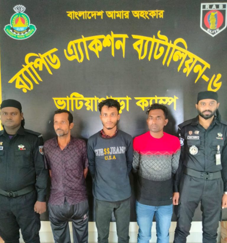 হত্যা মামলার পলাতক ৩ আসামী গ্রেপ্তার