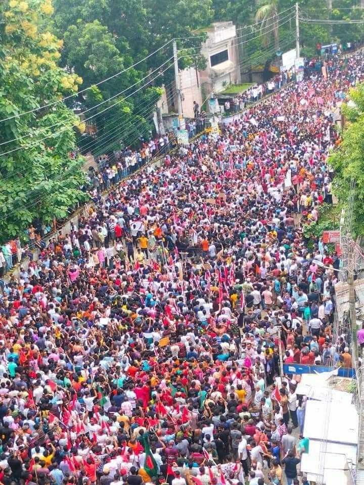 সংখ্যালঘুদের উপর নির্যাতনের প্রতিবাদে গোপালগঞ্জে মানববন্ধন ও বিক্ষোভ সমাবেশ