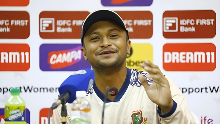 ক্রিকেট থেকে অবসরের ঘোষণা দিয়েছেন সাকিব আল হাসান