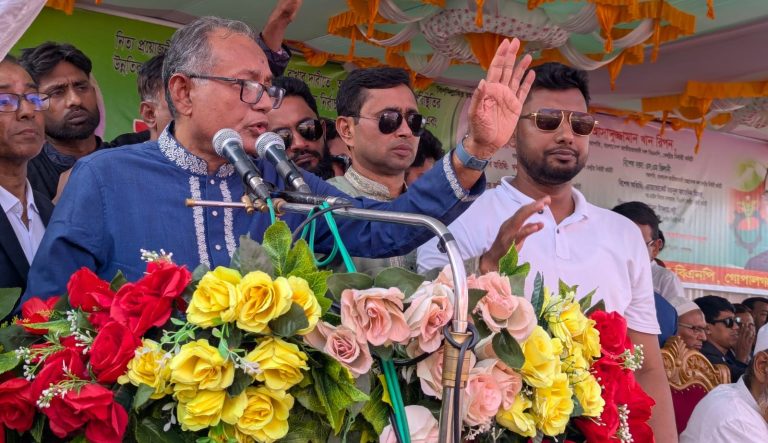 জনগনরে সাথে সম্পর্ক না থাকলে ফ্যাসিস্টে পরিনত হয়, গোপালগ‌ঞ্জে বিএন‌পি নেতৃবৃন্দ।