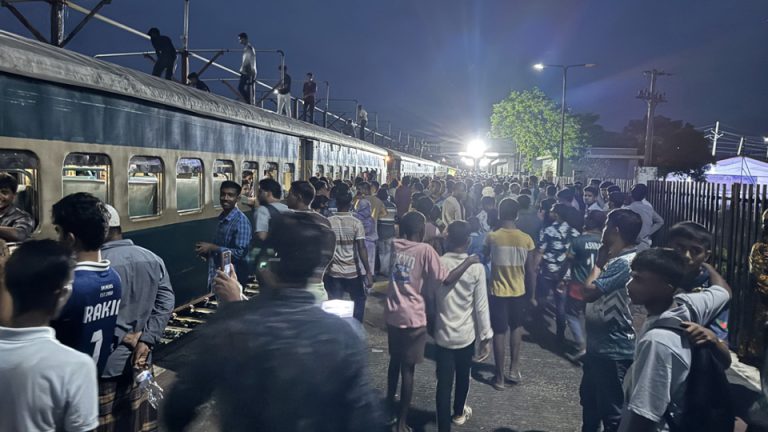 পদ্মা সেতু হয়ে ঢাকা-গোপালগঞ্জ সরাসরি ট্রেন চালু, উচ্ছ্বসিত গোপালগঞ্জবাসী