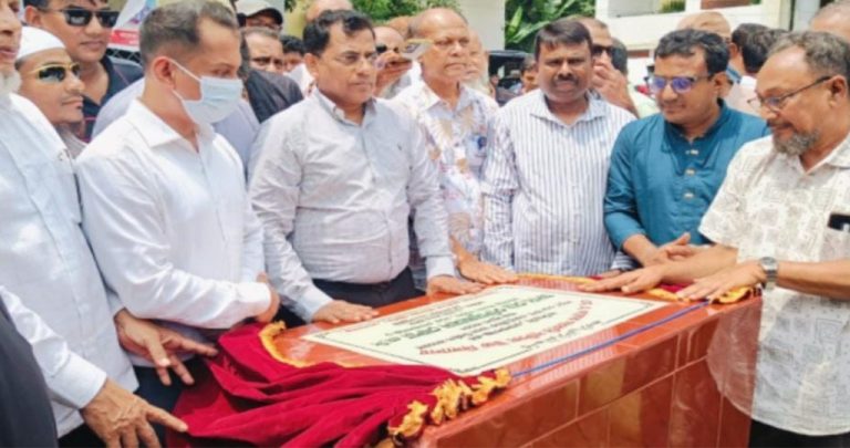 শিক্ষিত জাতি গঠনে নিরলস কাজ করছেন তারেক রহমান: এমপি সেলিম