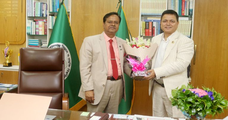 গোবিপ্রবি উপাচার্যের সঙ্গে বেরোবি উপাচার্যের সৌজন্য সাক্ষাৎ